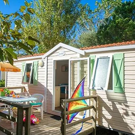 Le Chêne Gris Camping Pommeuse